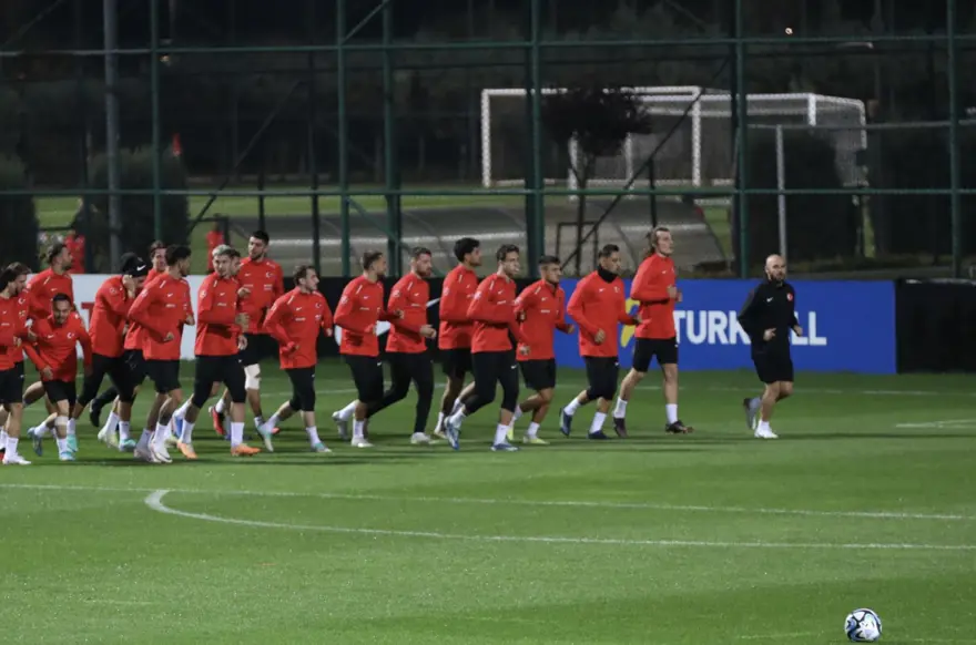 A Milli Futbol Takımı'nda Almanya ve Galler hazırlığı: Tek eksik Hakan Çalhanoğlu 4