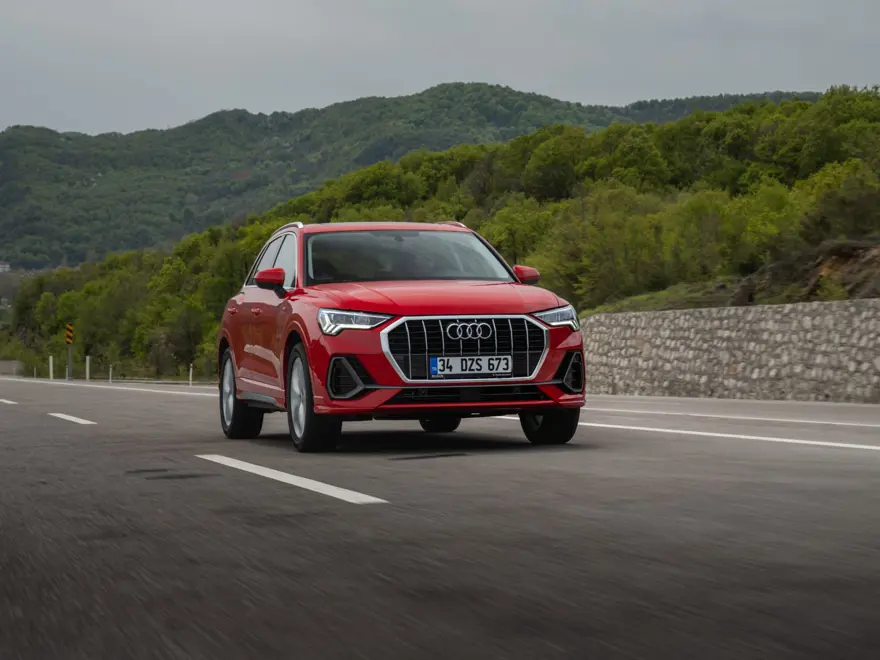 OTOMOBİL TESTİ: Tüm ayrıntılarıyla yenilenen Audi Q3 11