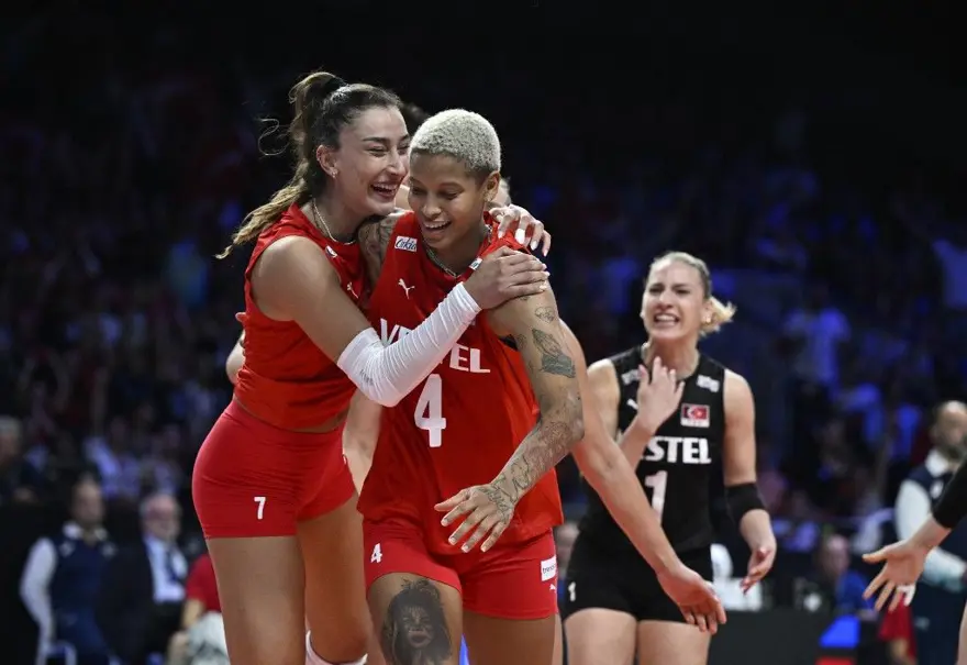 Filenin Sultanları finalde | Türkiye-Sırbistan voleybol final maçı ne zaman, saat kaçta, hangi kanalda 10
