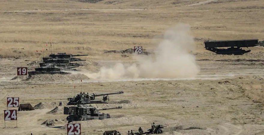 Kara Kuvvetleri'nden "Ateş Serbest-2015" tatbikatı Kara Kuvvetleri'nden "Ateş Serbest-2015" tatbikatı