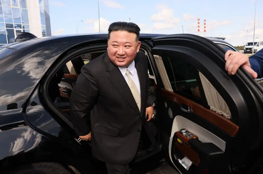 Putin'den Kim Jong-Un'a "araba" hediyesi 4 Putin'den Kim Jong-Un'a "araba" hediyesi 4
