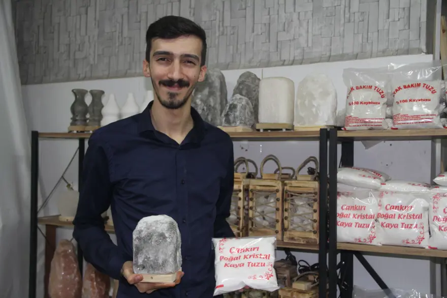 Dünyanın en saf tuzları arasında yer alıyor: Hayalindeki işi kurdu şimdi dört bir yana gönderiyor 2
