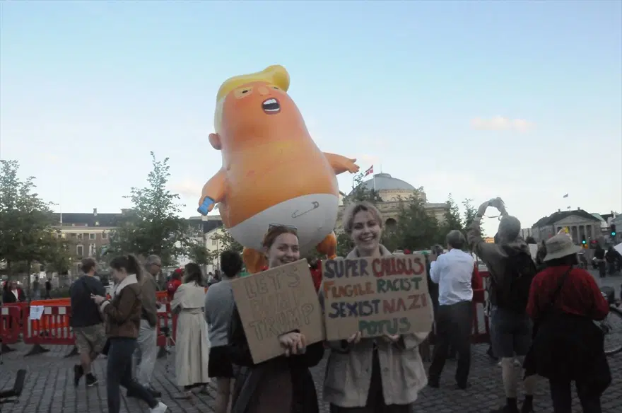 "Bebek Trump" balonu Danimarka'da 2