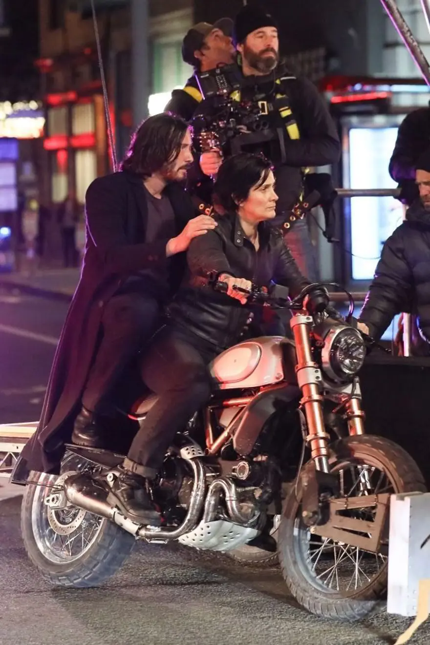 The Matrix 4 (2022) 11