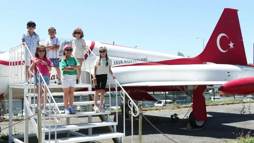 Türk Hava Kuvvetleri'nin 113. yılı coşkuyla kutlandı Türk Hava Kuvvetleri'nin 113. yılı coşkuyla kutlandı