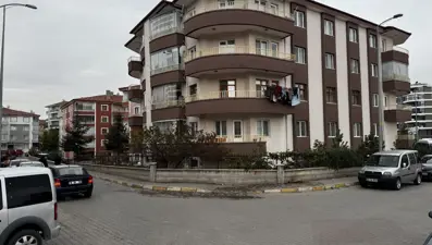 Eski eşini öldürüp intihara kalkıştı