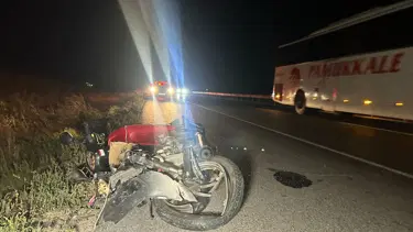 Otomobilin çarpıp kaçtığı motosikletin sürücüsü öldü