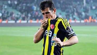 Fenerbahçe Emre ve Webo'yu borsaya bildirdi