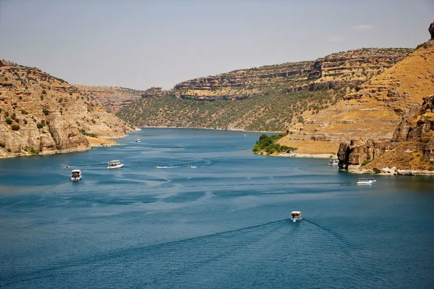 Doğa ve inanç turizmini tercih edenlerin rotası: Peygamberler diyarı 'Eğil' 1 Doğa ve inanç turizmini tercih edenlerin rotası: Peygamberler diyarı 'Eğil' 1