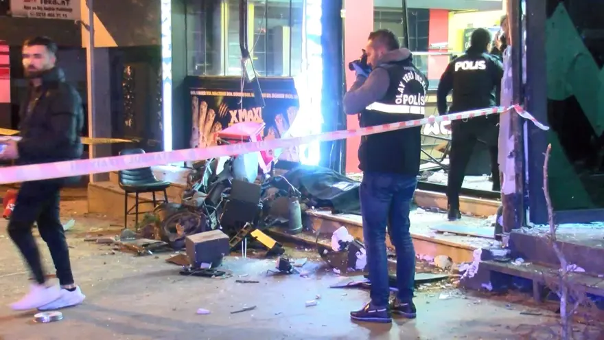 Doktor Buğra Kaan Yücebaş kaldırımda beklerken kaza kurbanı oldu 5