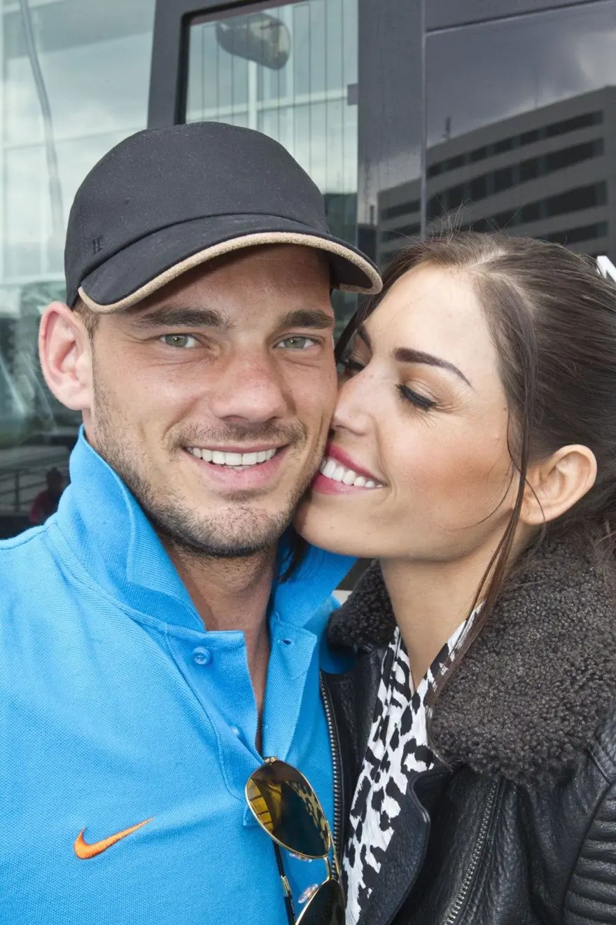 Sneijder, Yolanthe Cabau'yu Emma Heesters ile aldattı mı? 2
