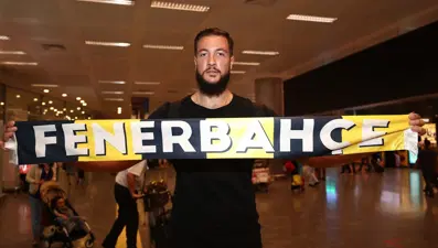 Fenerbahçe Doğuş'un yeni transferi Lauvergne, İstanbul'a geldi