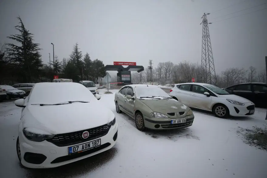 Trakya'da kar yağışı etkili oluyor 1