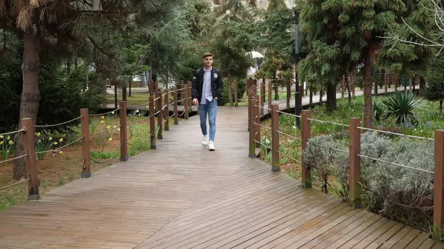 Apple'ın yeni reklam yüzü Trabzon'dan Apple'ın yeni reklam yüzü Trabzon'dan