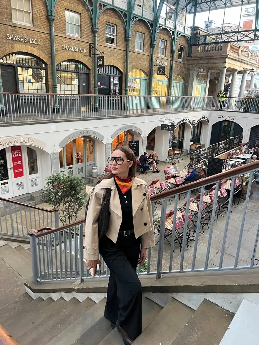 Fahriye Evcen'den Londra pozları 1 Fahriye Evcen'den Londra pozları 1