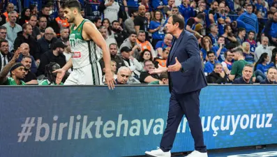 Ergin Ataman'dan "Mola alsana" tezahüratına yanıt: "Çok demoralize oldum"