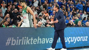 Ergin Ataman'dan "Mola alsana" tezahüratına yanıt: "Çok demoralize oldum"
