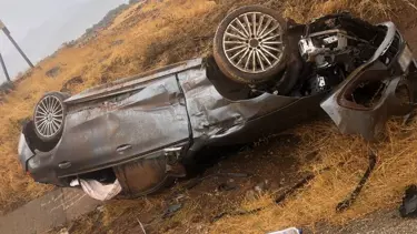 Gaziantep'te çarpışan otomobillerdeki 3 kişi yaralandı