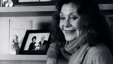 Yıldız Kenter (Prof. Dr. Dikmen Gürün anlattı)