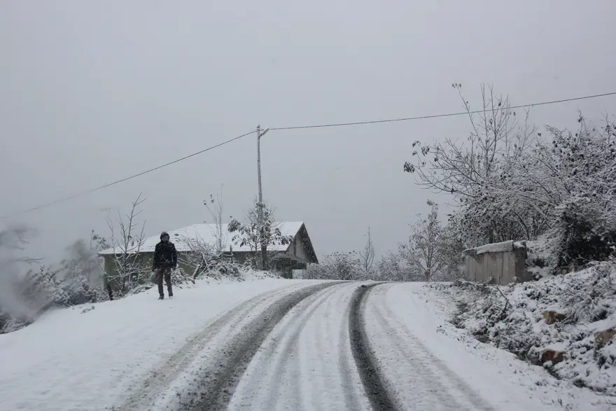 Ağrı-Iğdır karayolu ulaşıma kapandı 16
