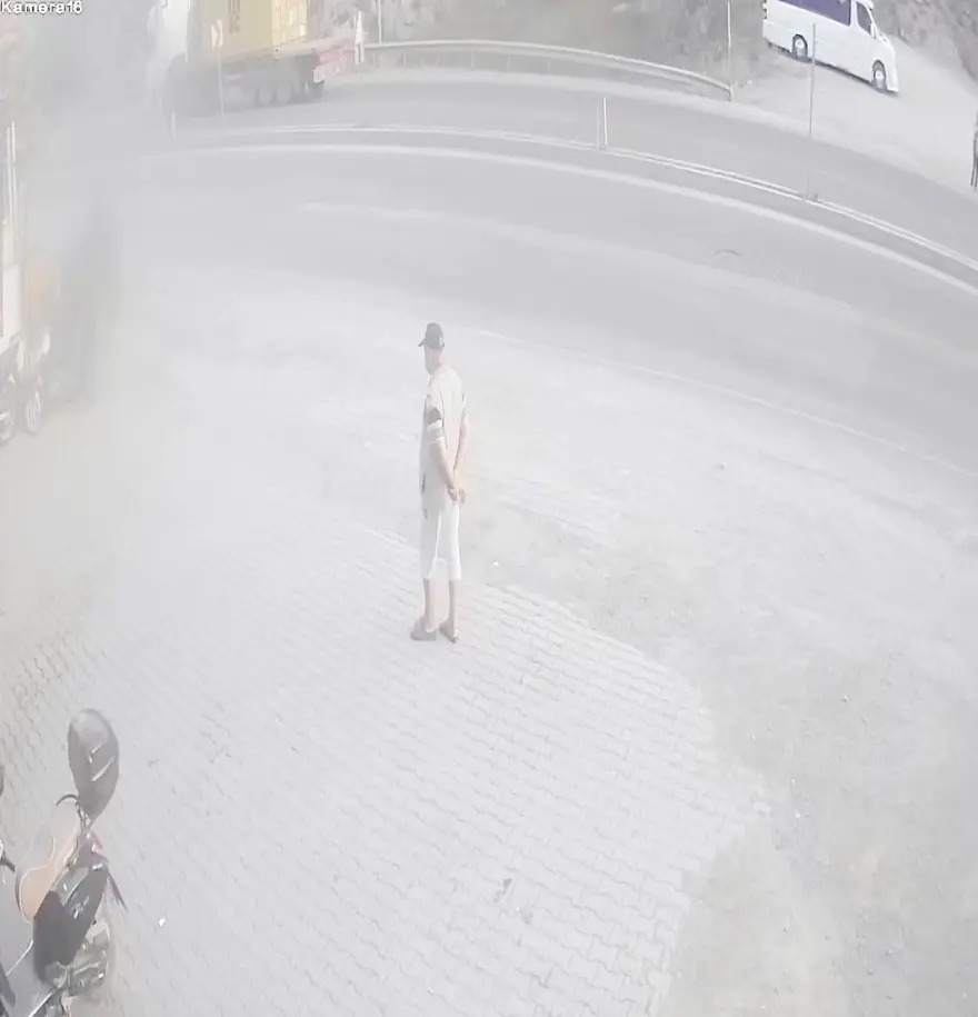 Motosikleti çalamadı, hız göstergesini söküp aldı: "İsteseydi hediye ederdik" 2