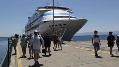 Panama bandıralı kruvaziyer Sinop'a demirledi