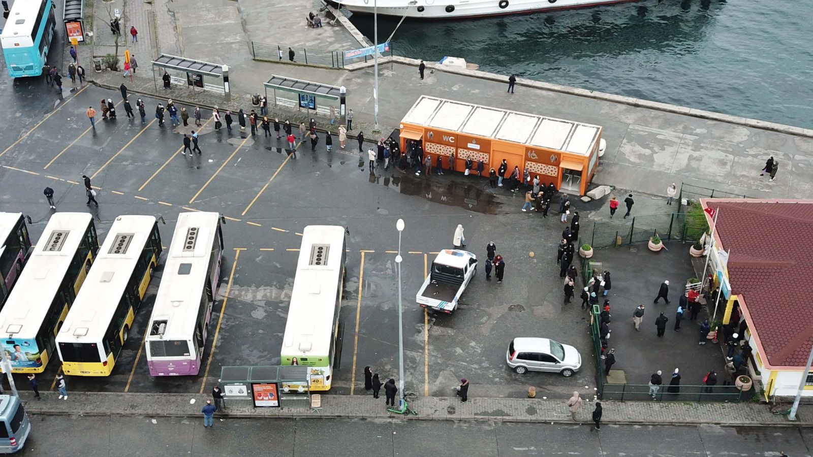 İstanbul Kart noktalarında HES kodu kuyruğu