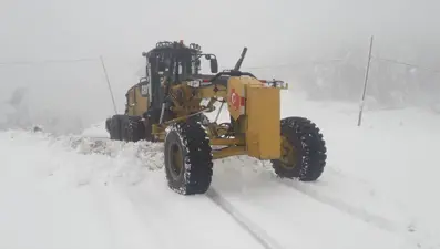 Erzurum'da mayıs ayında karla mücadele