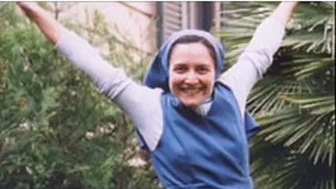 Dansöz rahibenin manastırı kapatılıyor