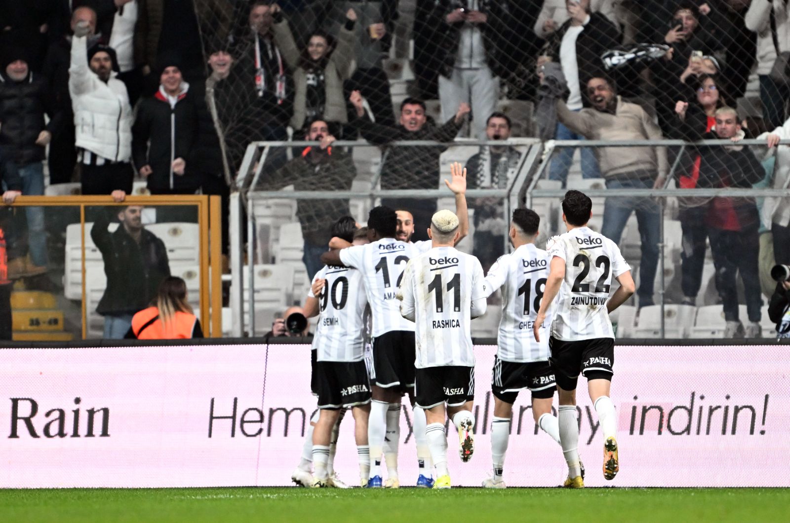 Beşiktaş'a yeni forma sponsoru