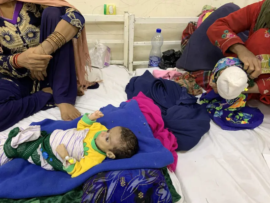 İnsanlık dramı: Sütten kesilen Afgan annelerin bebekleri büyüyemiyor 5 İnsanlık dramı: Sütten kesilen Afgan annelerin bebekleri büyüyemiyor 5