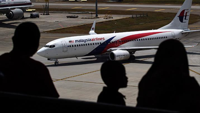 Malezya şartları kabul etti: Kayıp uçak okyanusta aranacak!