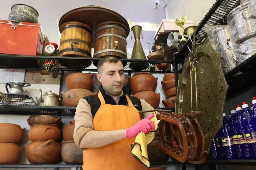 Elazığlı kasabın antika tutkusu: Müşterilerim geçmişe yolculuk yapıyor 