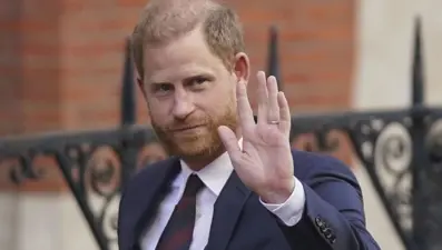 Prens Harry'den aile içi gerilimi artıran hamle