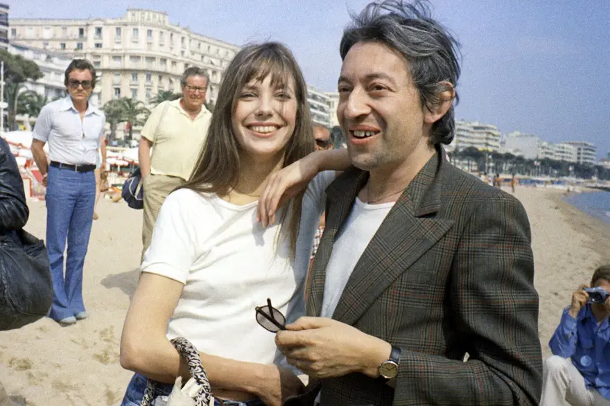 Dünyaca ünlü şarkıcı ve oyuncu Jane Birkin hayatını kaybetti 5