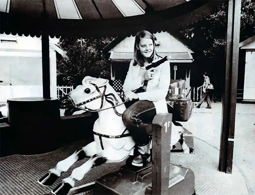 Ünlülerin dikkat çeken eski fotoğrafları 34