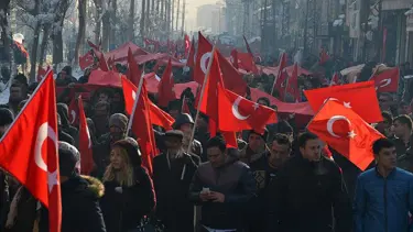 Yüksekova'da 'teröre lanet' yürüyüşü düzenlendi