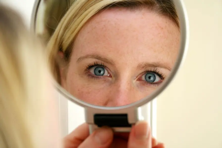 Her beş kişiden ikisini etkiliyor: Yüzdeki bu belirtiler, sessiz katilin habercisi 