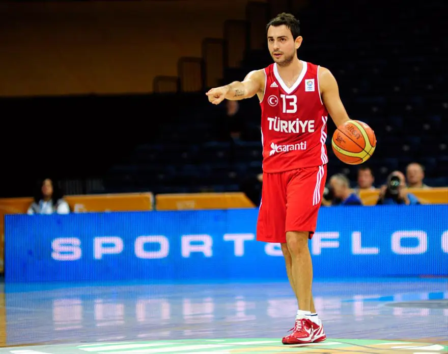 12 Dev Adam hız kesmedi 16