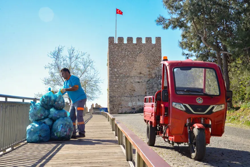 Bayramda Alanya'ya 5 bin ton atık bırakıldı 1
