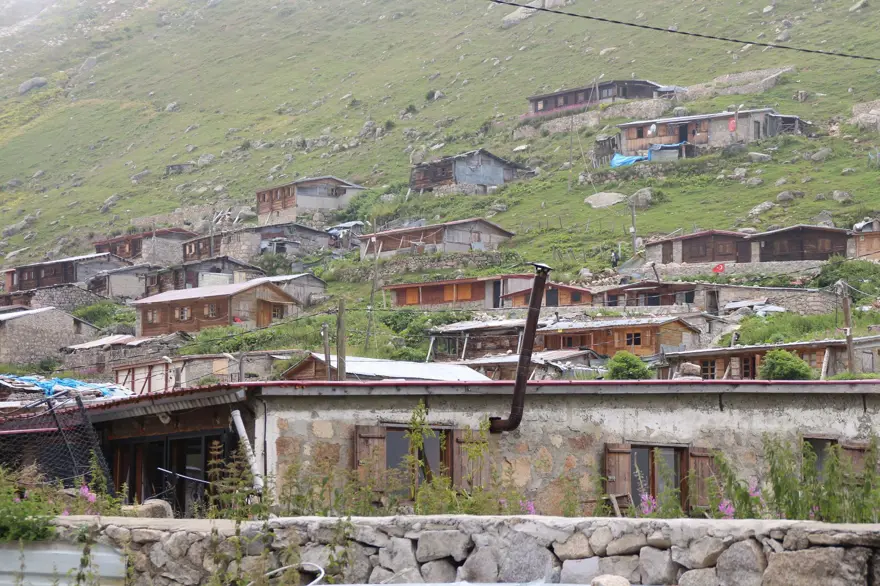 Pandemiden kaçanlar Kavrun Yaylası'na akın ediyor 