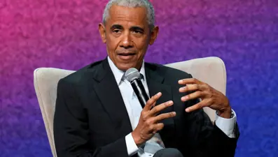 Eski ABD Başkanı Obama'dan siyahi erkeklere çağrı: Kamala Harris'e oy verin