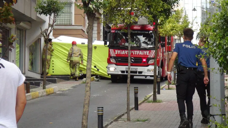 İstanbul'da yoldan geçenlerin üstüne kezzap döktü 3