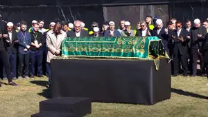 Teröristbaşı Gülen gömüldü: Adil Öksüz ortaya çıktı Teröristbaşı Gülen gömüldü: Adil Öksüz ortaya çıktı