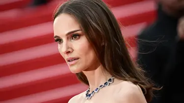 Natalie Portman yeni filminde ünlü bilim insanını canlandıracak