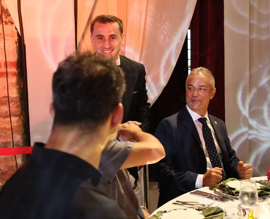 Fenerbahçeli İsmail Yüksek dünyaevine girdi. Ünlü isimler ve futbolcular düğüne akın etti 2
