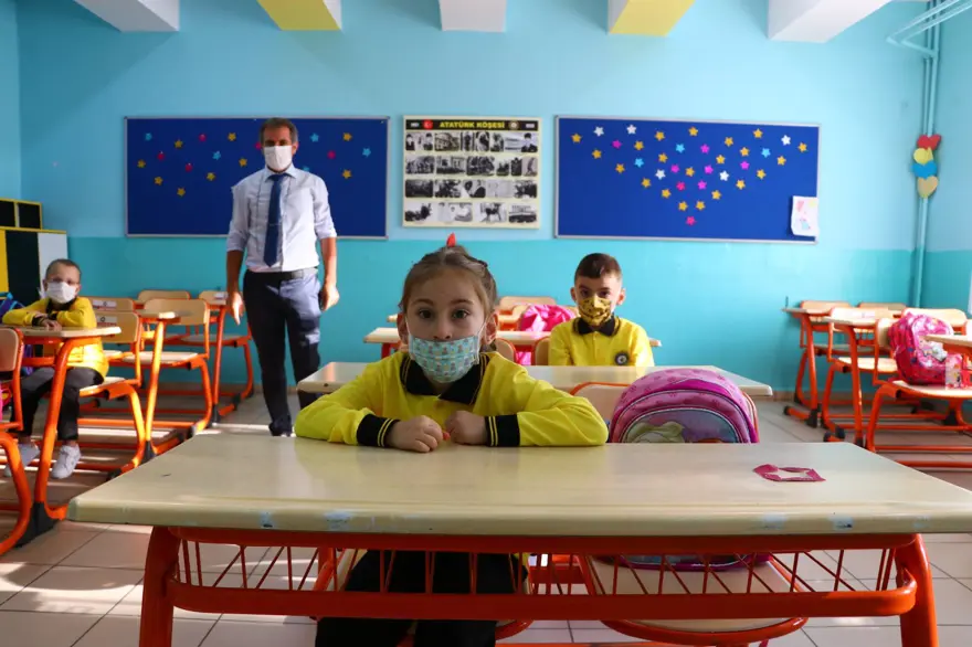 Yüz yüze eğitim anasınıfı ve ilkokul 1'inci sınıflarda başladı 29