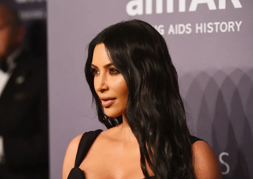Kim Kardashian'ın korumaları annesini Kris Jenner'ı darp etti 1