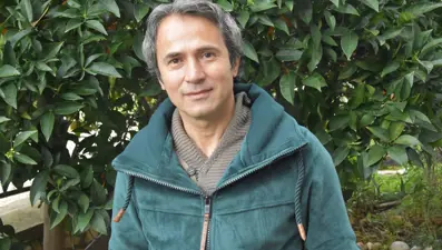 'Rockçı İmam' Ahmet Muhsin Tüzer göreve iade için AİHM'e başvurdu