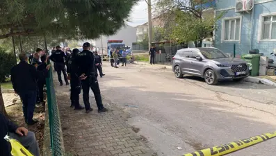 Eşini öldürdü, kendini yaraladı